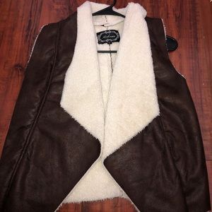 Fur vest